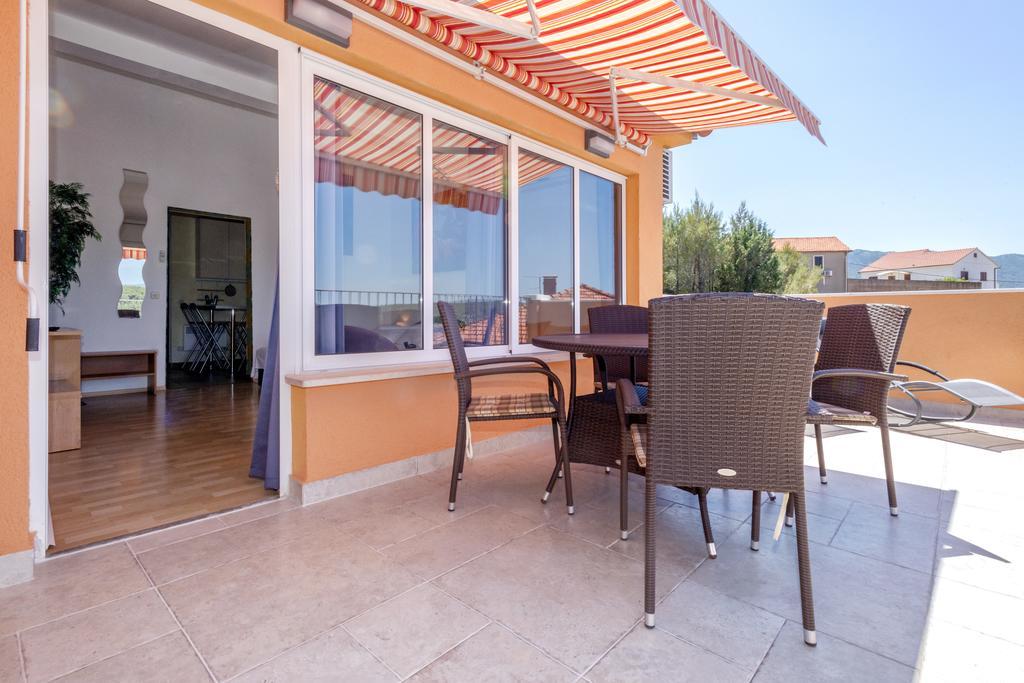Big Blue Apartment Jelsa  Luaran gambar
